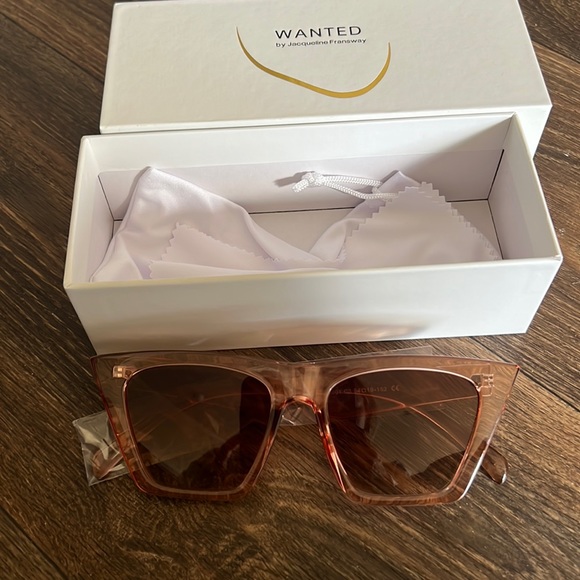 Wanted Accessories - Oversized Cat Eye Sunglasses- Nude Peach